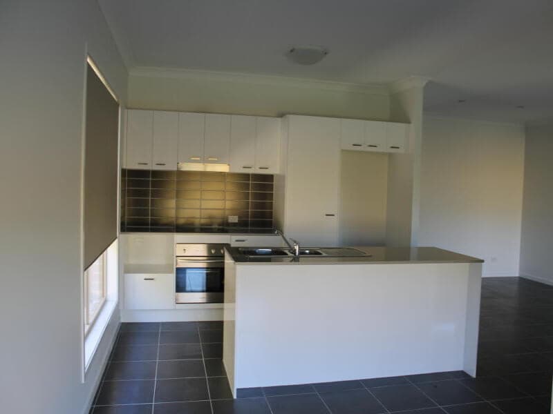 Yarrabilba-inside-02